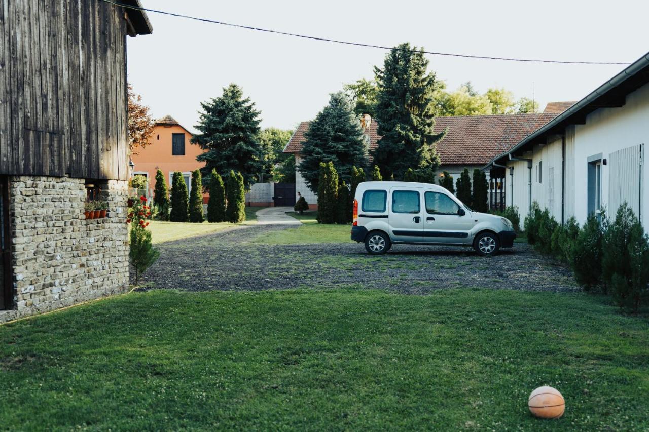Dumalux Apartment Subotica Exterior photo